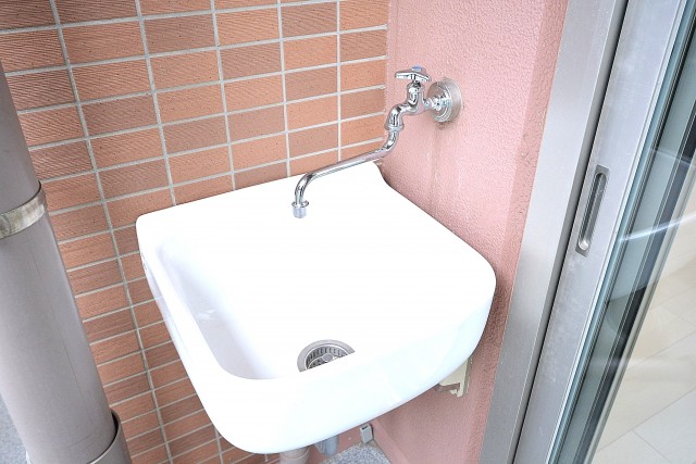 ジェントルエア神宮橋　バルコニーのスロップシンク