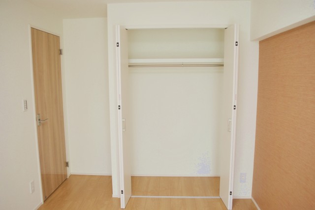 協栄メゾン代々木　洋室約6.5帖収納