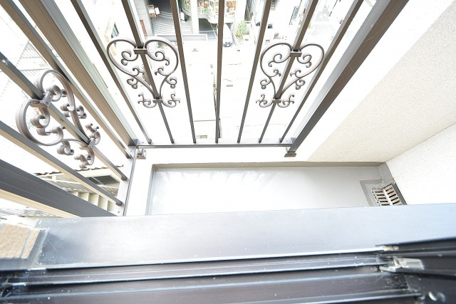 ダイアパレス麻布十番　5.0帖のベッドルームのサービスバルコニー