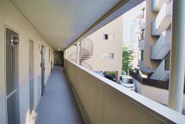 協栄メゾン代々木　外廊下