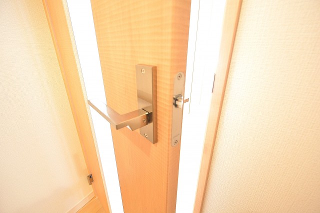 フジタ関口マンション　リビングへ！