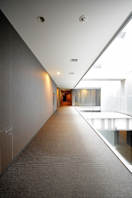 赤城神社・パークコート神楽坂　廊下