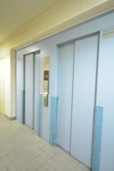 サンパークマンション高田馬場　エレベーター
