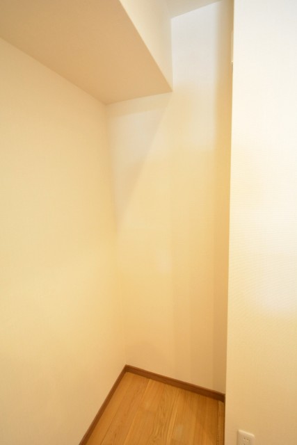 千石明穂ハイツ　冷蔵庫置場