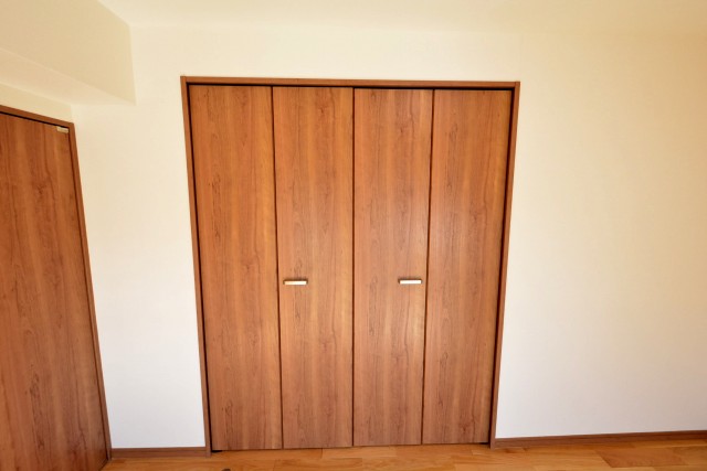 千石明穂ハイツ　洋室約5.4帖収納