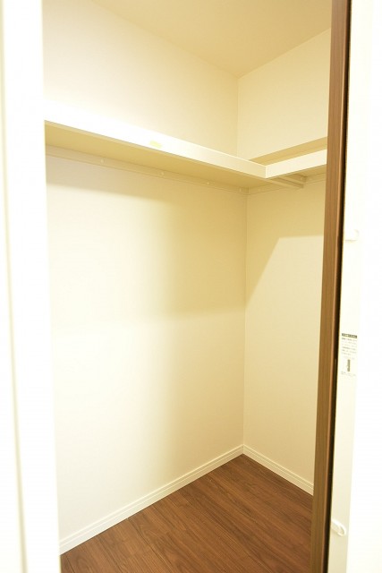 大井町ハウス　収納豊富なＷＩＣ