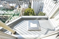 サンパークマンション高田馬場　11.0帖のLDKバルコニー