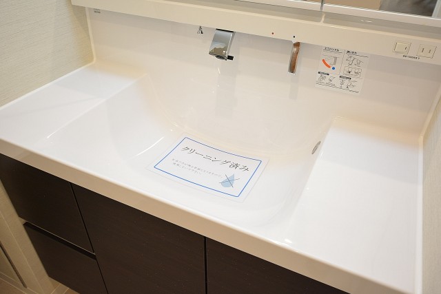 大井町ハウス　カウンター一体型洗面ボウル