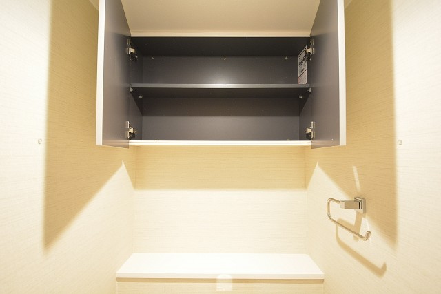 大井町ハウス　吊戸棚