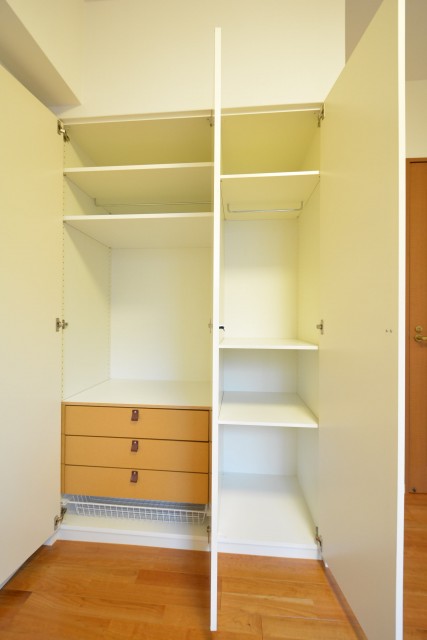 高田馬場パークハウス弐番館　6.0帖のベッドルーム　クローゼット