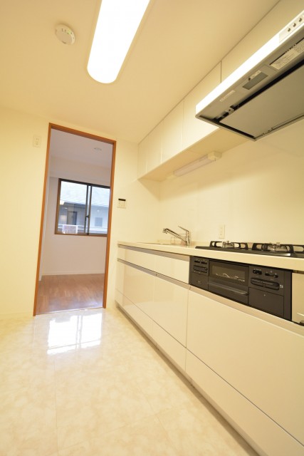 高田馬場パークハウス弐番館　3.2帖の独立キッチン