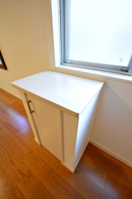 カーサ一番町　リビングダイニング棚