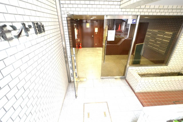 プチモンド目白　エントランス