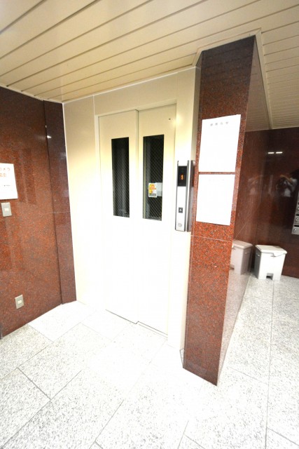 プチモンド目白　エレベーター