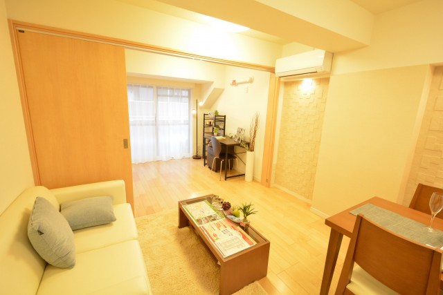 プチモンド目白　リビングダイニングキッチン