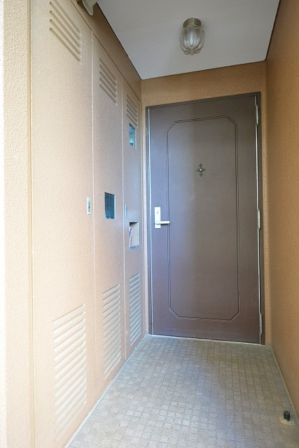 大森海岸パークハウス　アルコープのある玄関