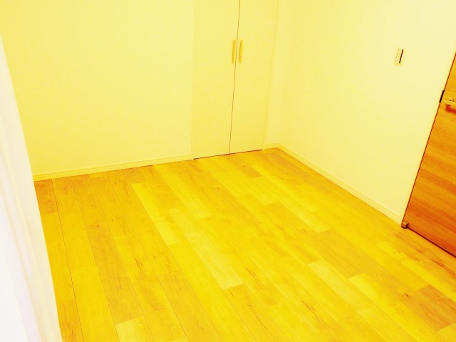 ワールドパレス成城　洋室約5.5帖