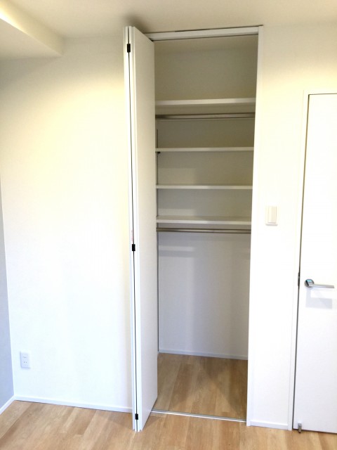 メナー代田　洋室約5.01帖収納