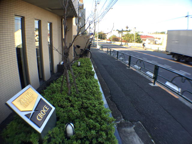 ゼファー明大前クローチェ　外観