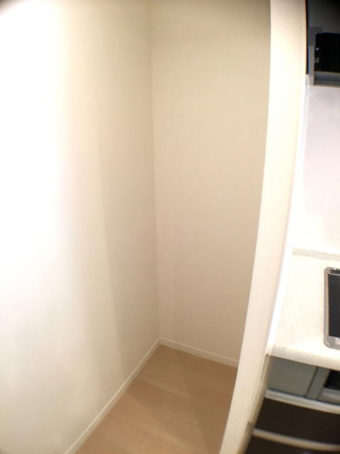 代々木ハビテーション　冷蔵庫置場