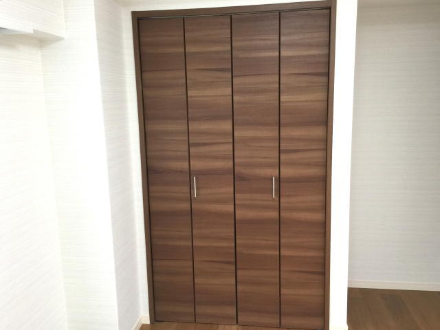 トーカンマンション元代々木　洋室約6帖収納