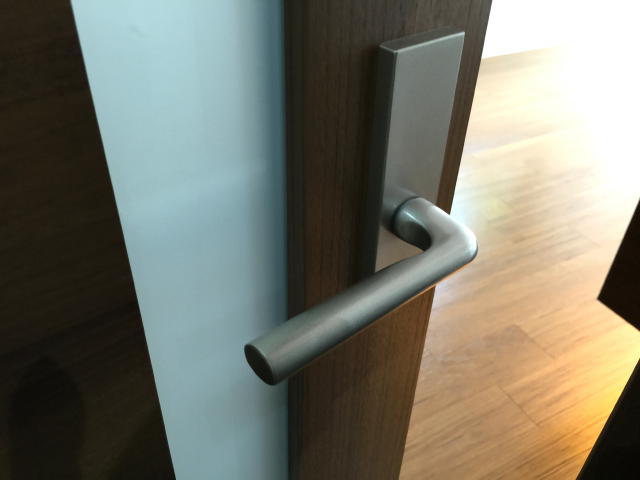 トーカンマンション元代々木　リビングダイニングキッチンへ