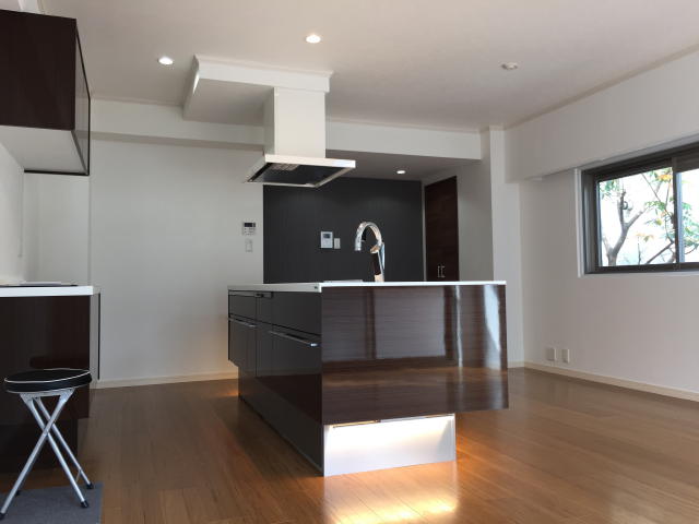 トーカンマンション元代々木　リビングダイニングキッチン