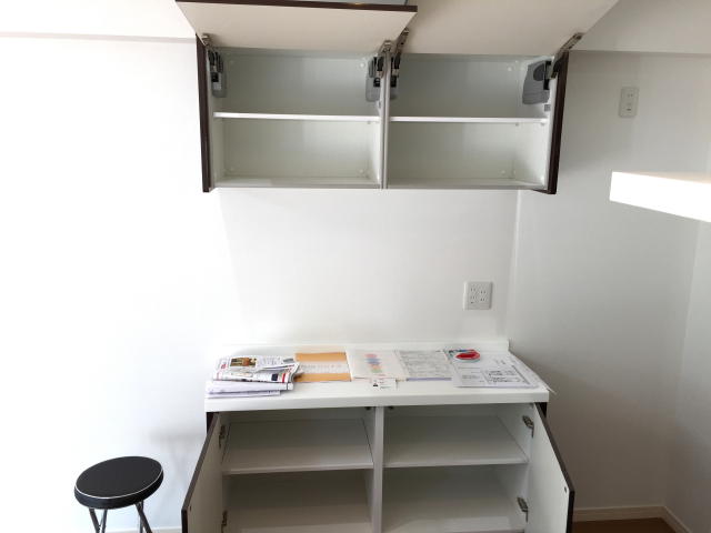 トーカンマンション元代々木　キッチン収納