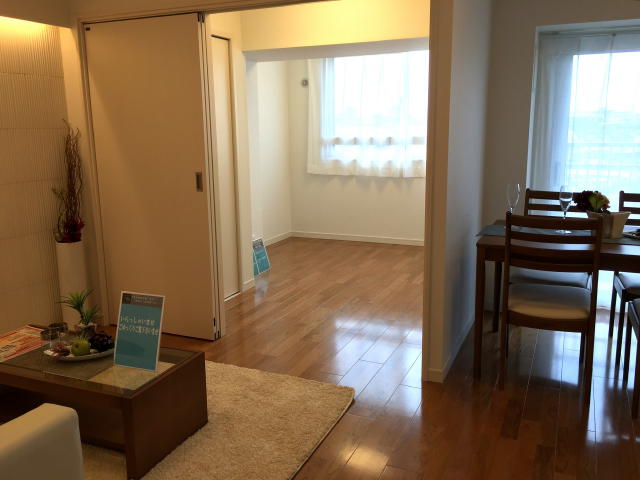 シーアイマンション駒場　リビングダイニングキッチン