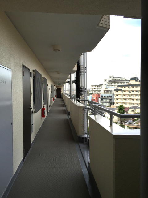 シーアイマンション駒場　外廊下