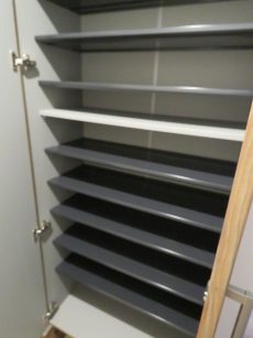 マンション白金苑　シューズBOX