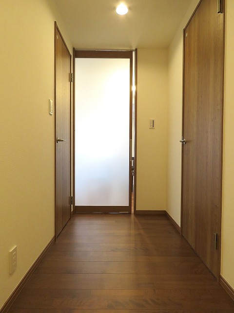 マンション白金苑　廊下
