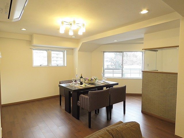 マンション白金苑　LDK約18.4帖