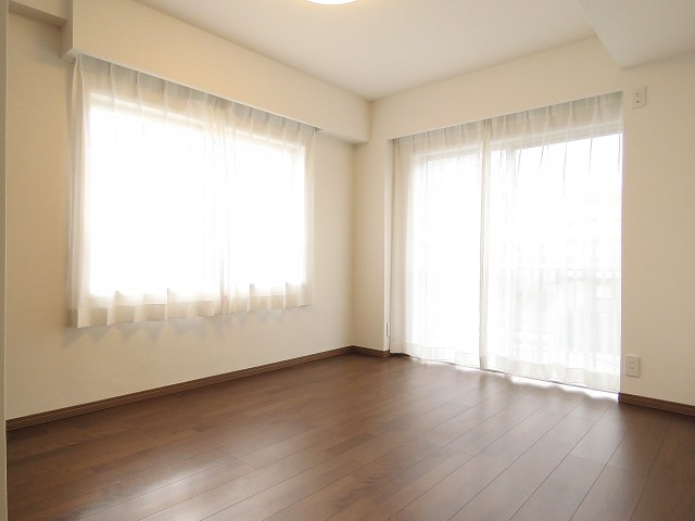 マンション白金苑　洋室約5.7帖