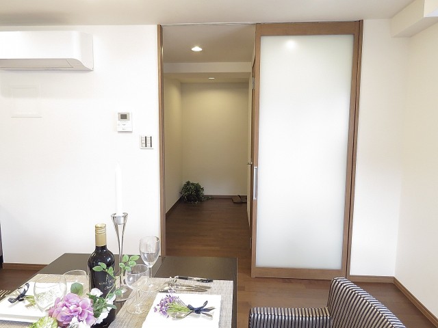 マンション白金苑　廊下