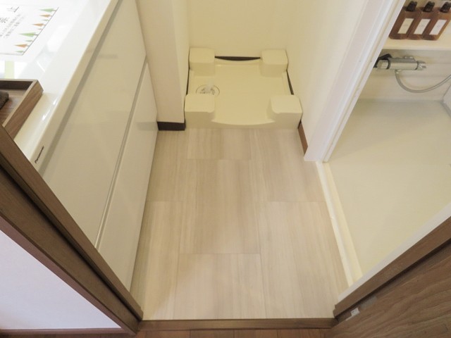 マンション白金苑　洗面室