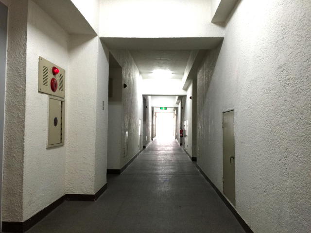 ライオンズマンション駒沢　内廊下