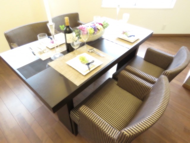 マンション白金苑　LDK約18.4帖