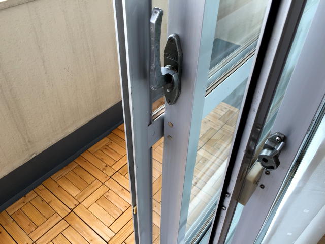 ライオンズマンション駒沢　二重サッシ