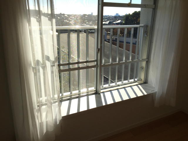 給田南住宅　洋室北側