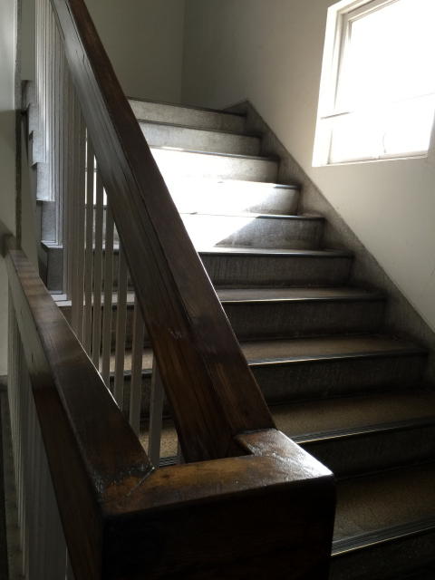 目黒コーポラス　階段