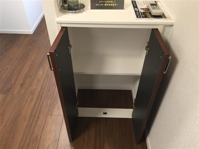 エーブル経堂　リビングダイニングキッチン収納