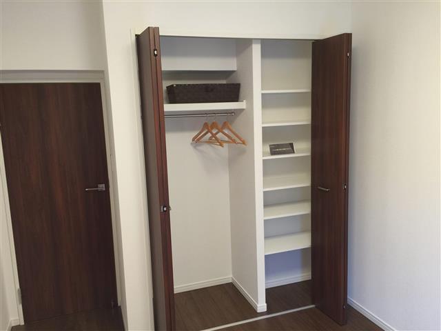 エーブル経堂　洋室約5.2帖収納