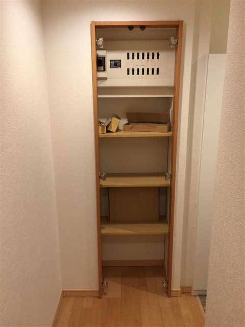 プリンスハイツ飯田橋　廊下収納