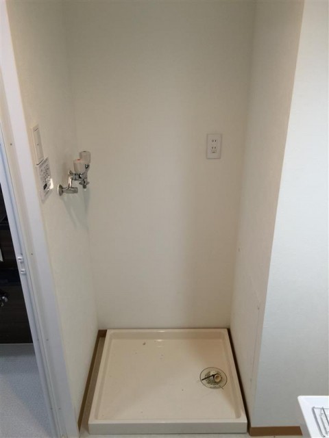 プリンスハイツ飯田橋　洗濯機置場