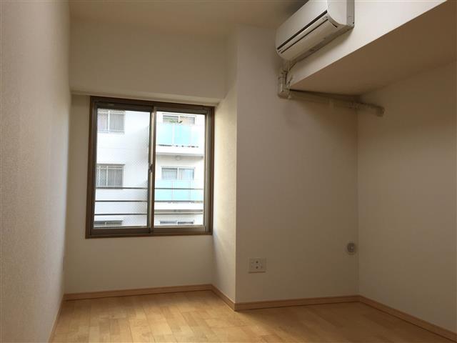 プリンスハイツ飯田橋　洋室約6.7帖