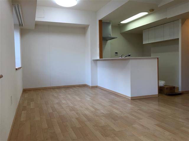 プリンスハイツ飯田橋　リビングダイニングキッチン