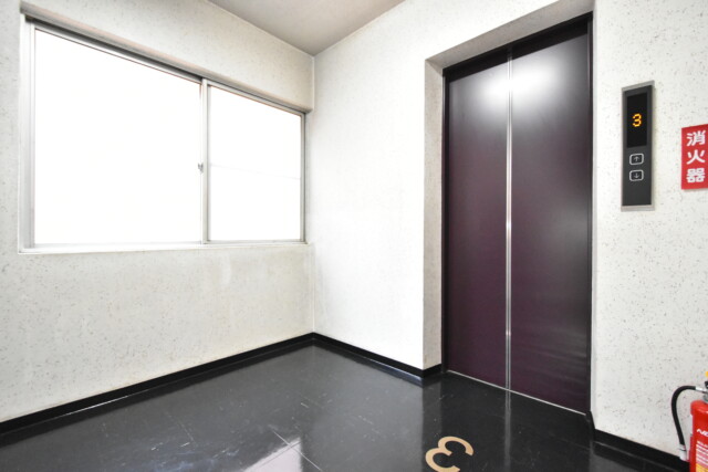 千石明穂ハイツ 玄関