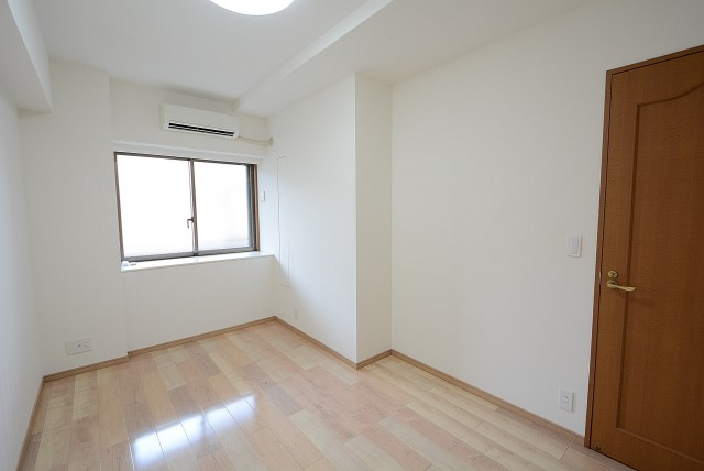 高田馬場パークハウス弐番館 洋室②