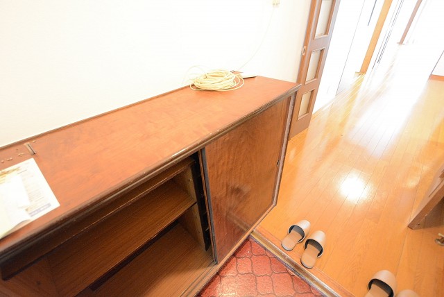 北大塚ハイツ 玄関